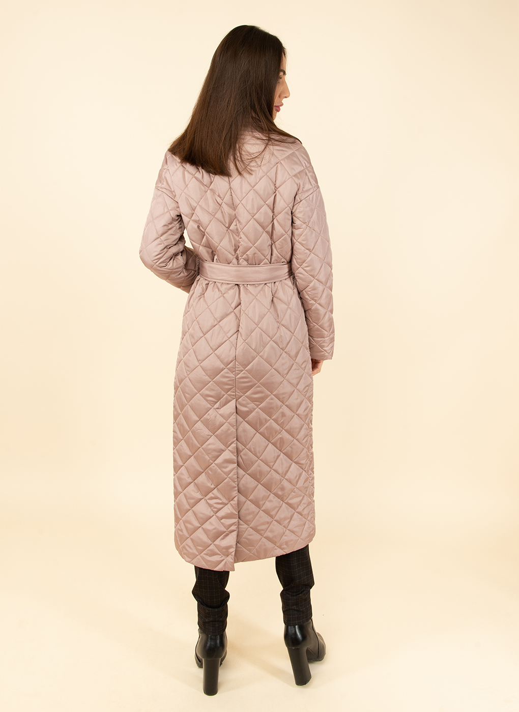 Пальто женское Каляев 53461 розовое 42 RU