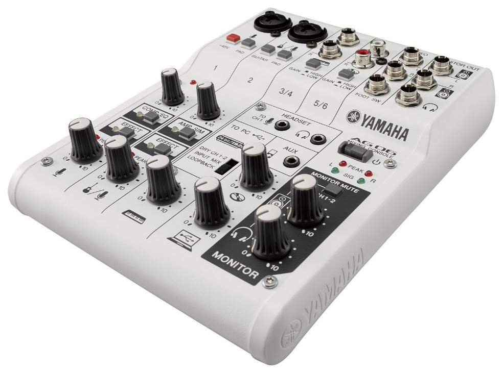 Звуковая карта yamaha ag03