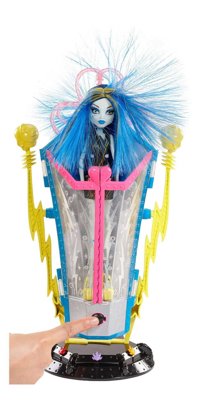 Купить игровой набор Monster High Франки и подзарядная станция, цены на  Мегамаркет