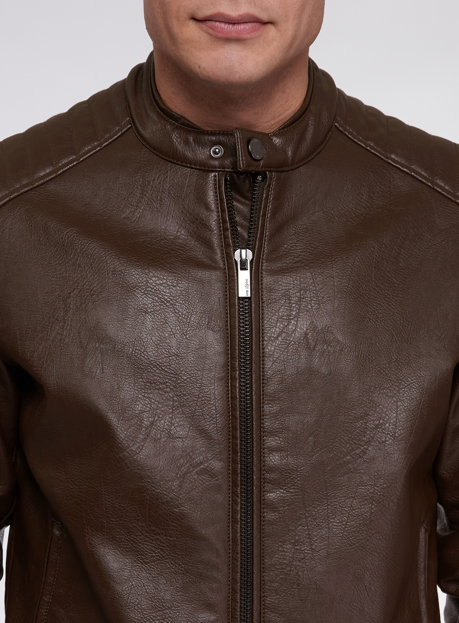 Кожаная куртка мужская oodji 1L521001M коричневая 2XL