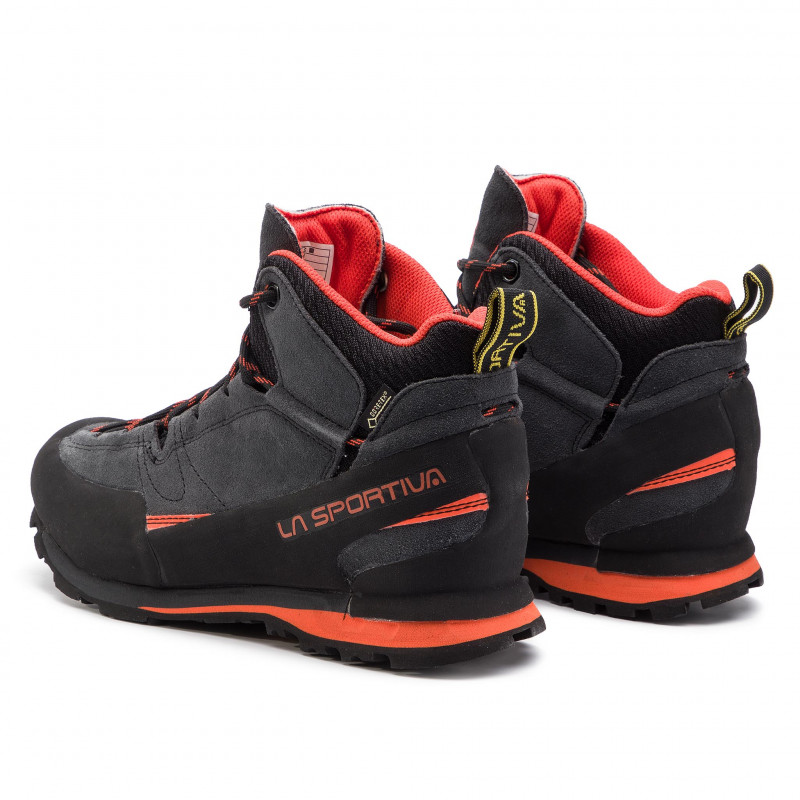 Кроссовки мужские La Sportiva Boulder X Mid GTX серые 39.5 EU -  характеристики и описание на СберМегаМаркет