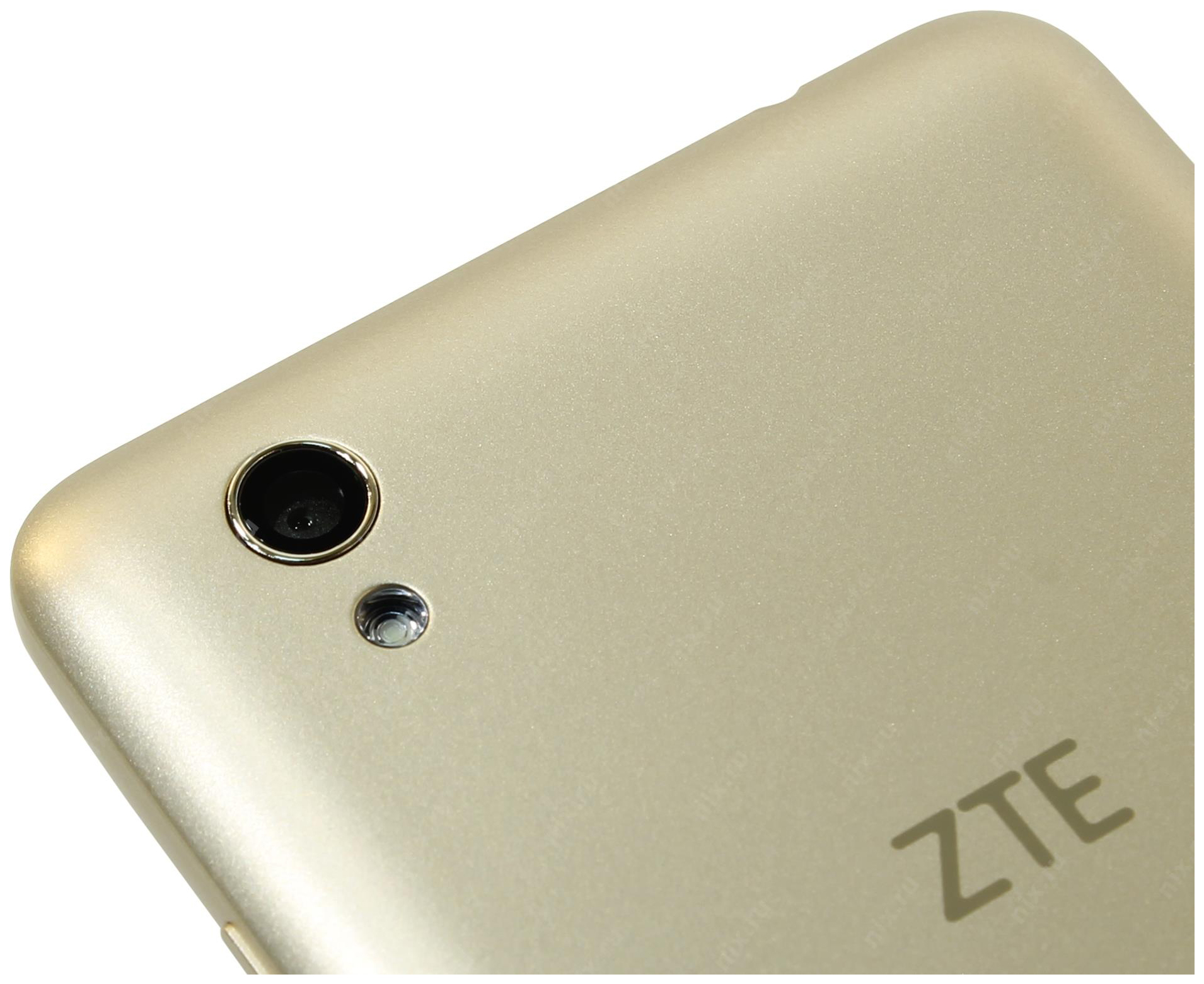 Zte x3. Смартфон ZTE Blade x3. ZTE Blade a3 золотой. ZTE Blade х3. ZTE золотой корпус.