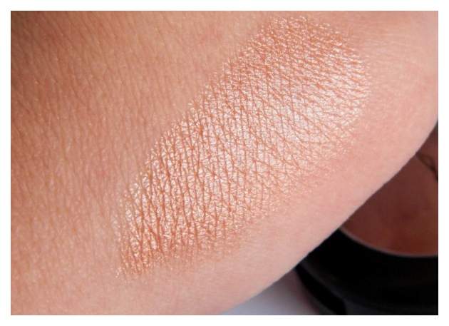 Mac shell. Mac Shell Cream Colour. Cream Colour Base Mac макияж. Mac Cream Colour Base оттенки. Mac оболочка.