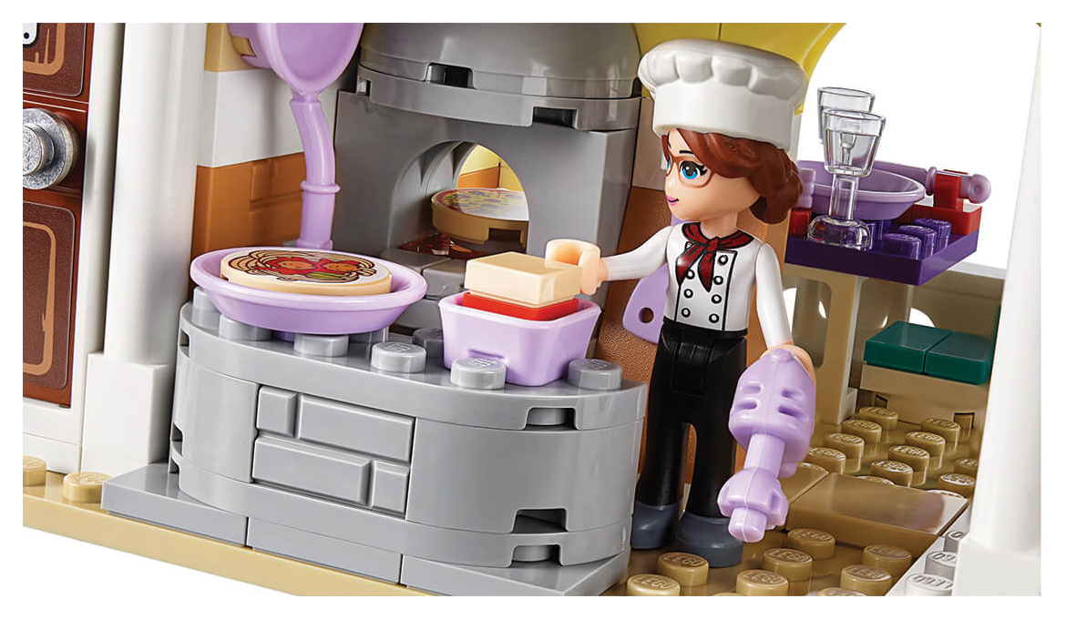 Friends lego restaurant sale