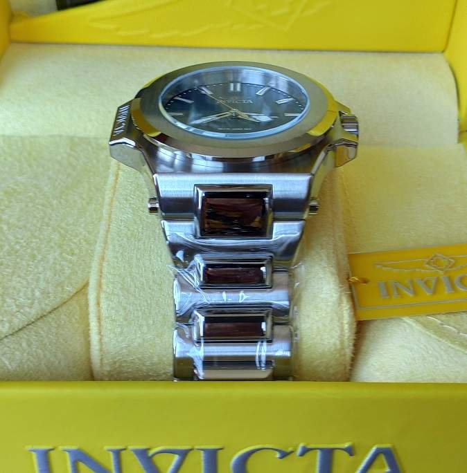 Invicta clearance akula watch