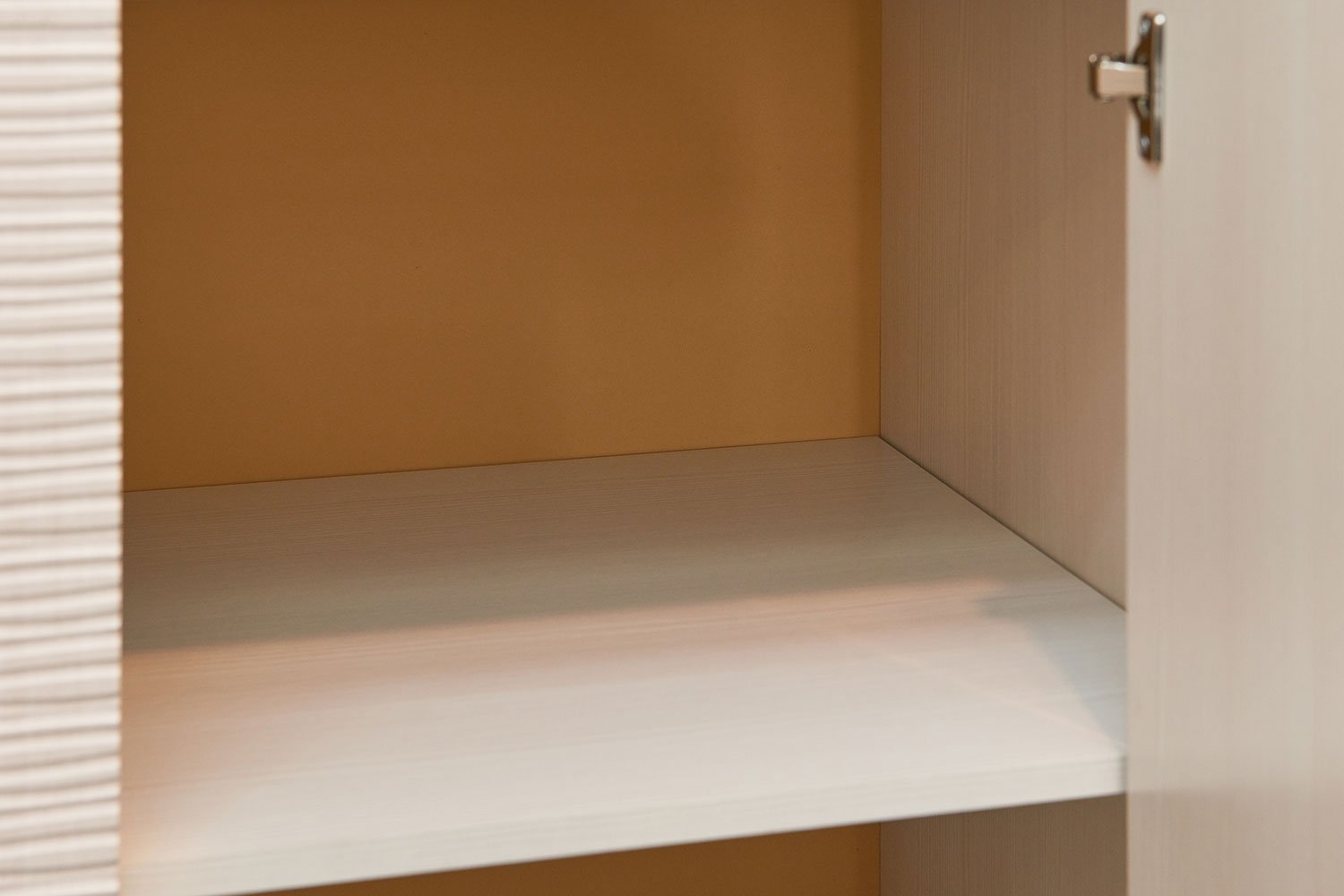 Платяной шкаф Hoff Элана 80290849 59х218,5х64,5, бодега белая/сандал белый матовый