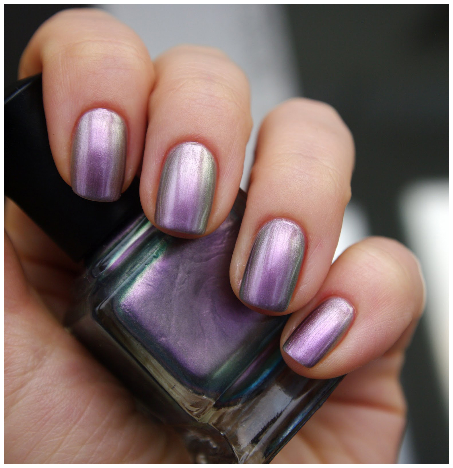 Лак для ногтей Deborah Lippmann Nail Color Iridescent Wicked Game 15 мл -  характеристики и описание на Мегамаркет