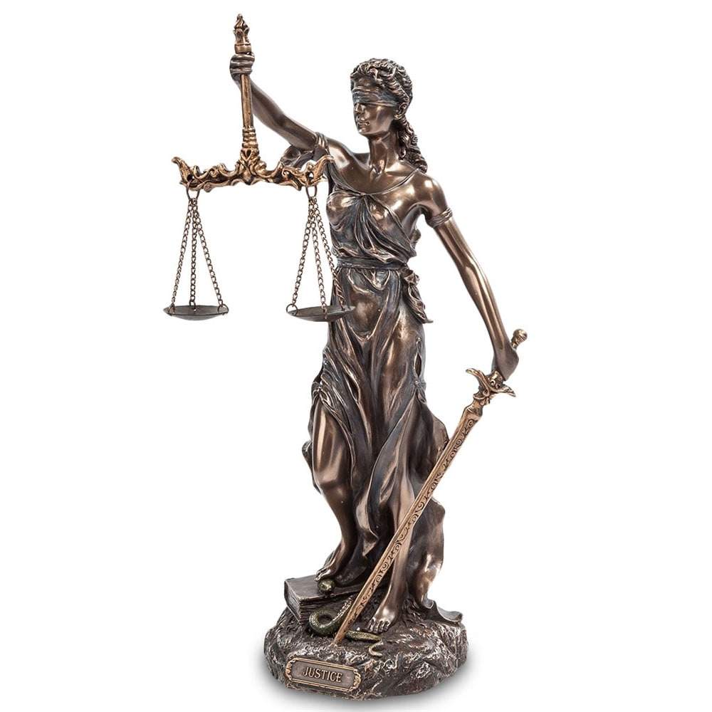 Статуэтка Фемида богиня правосудия