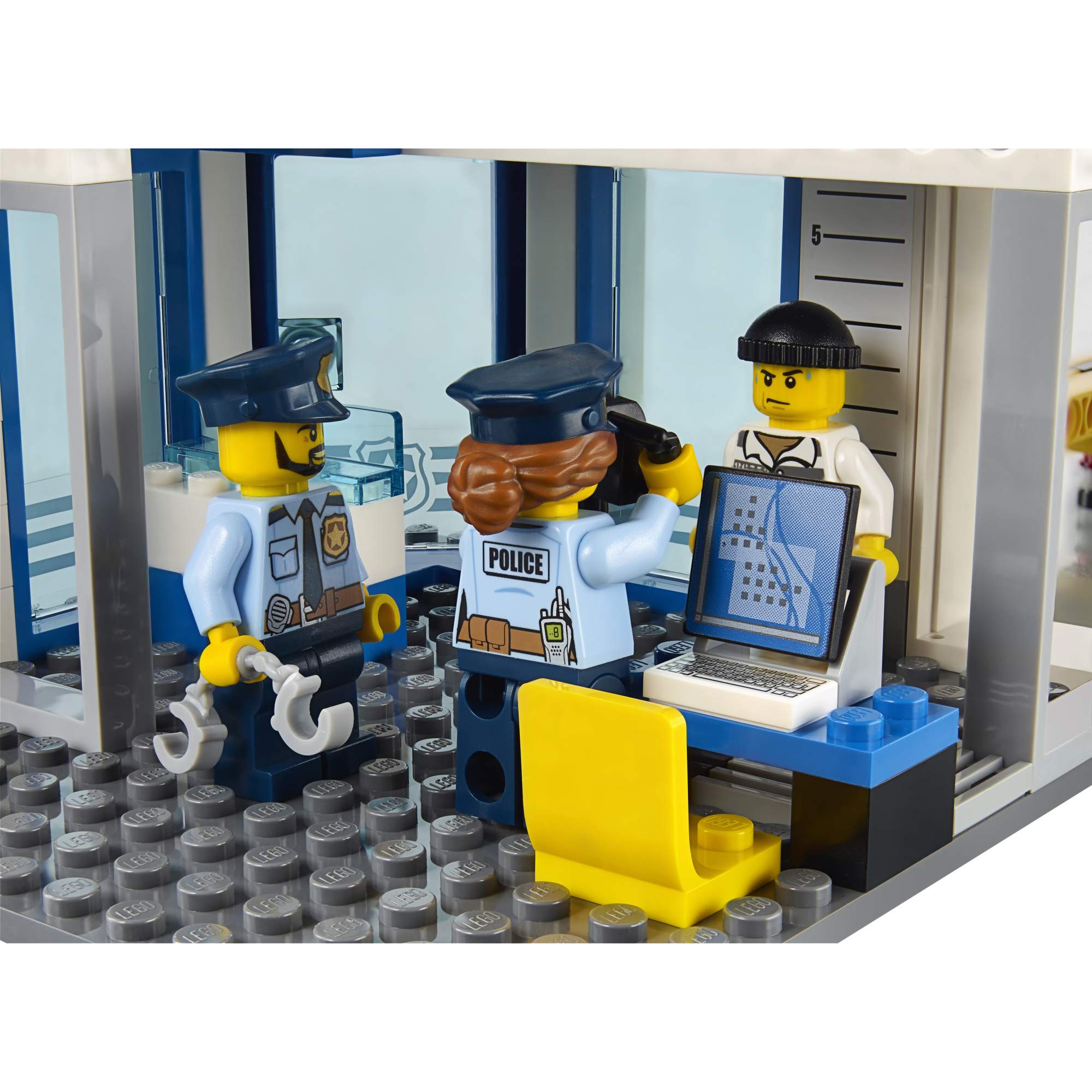 Конструктор LEGO City Police Полицейский участок (60141)