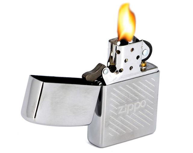 Зажигалка с водой. Зажигалка Zippo 200 Stripes. Зиппо зажигалка 2005 огонек. Зажигалка Zippo 200 pb110. Зажигалка Zippo 200 Bronco Cowboy Brushed Chrome бензиновая.