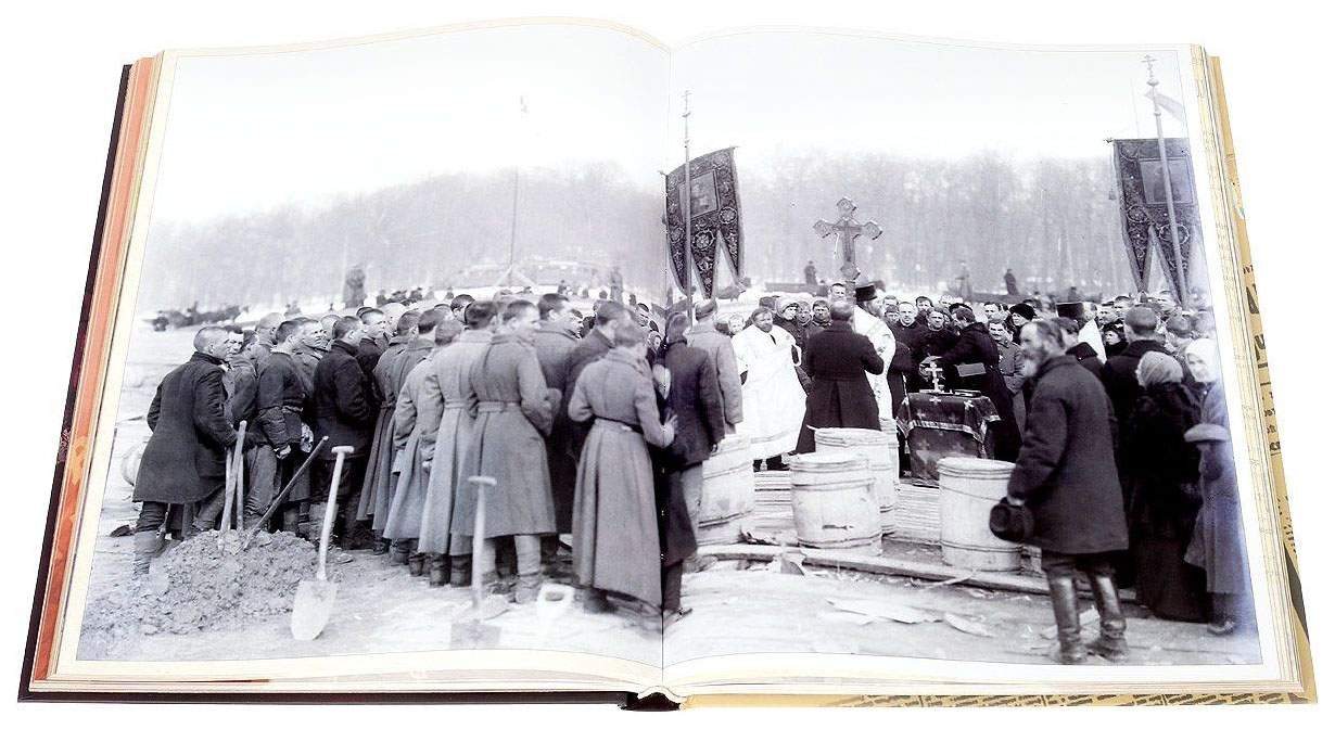Historical mural. з неедлы. картина монтана 1962 года люди 21 века. история з. плоть книга.