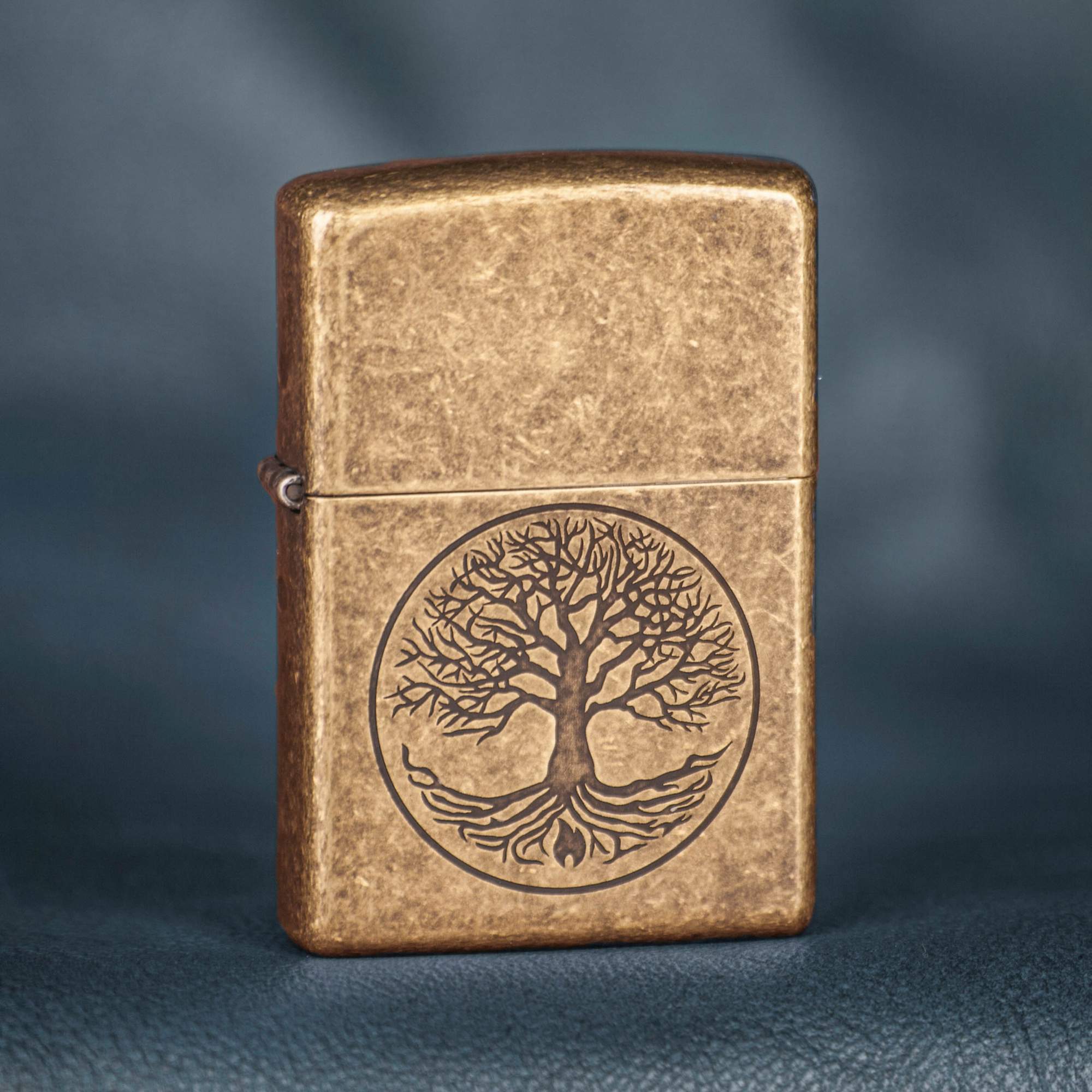 Zippo antique. Zippo 201fb Antique Brass медная. Зажигалка Antique Brass Life Tree. Zippo Tree of Life. Zippo Древо жизни.