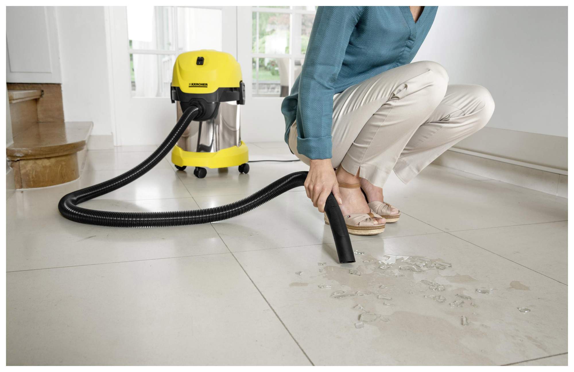 Пылесос Karcher WD 3 Premium