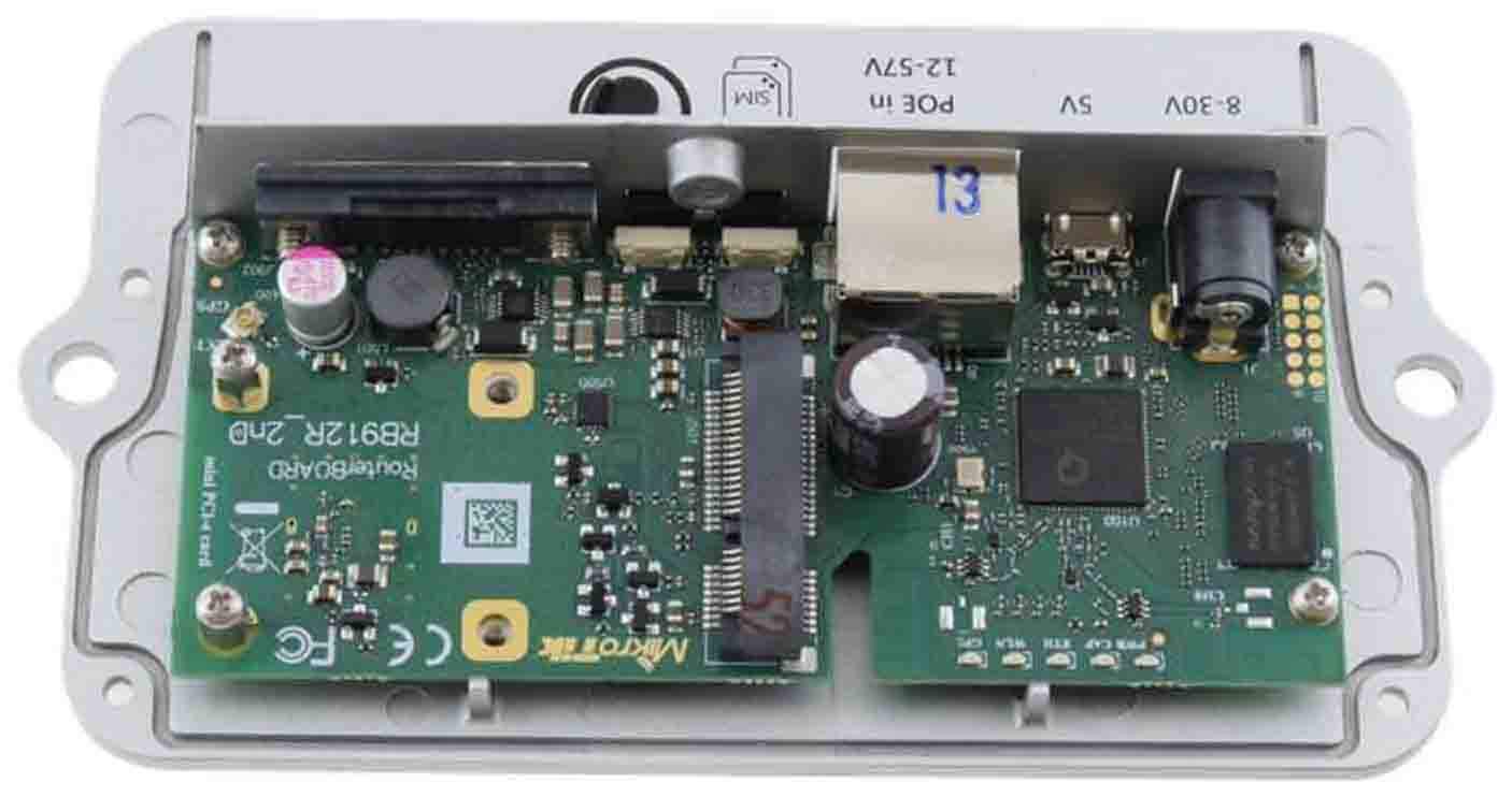 Mini lte kit. Rb912r-2nd-LTM&r11e-LTE. Mikrotik rb912r-2nd-LTM&r11e-LTE. Mikrotik LTAP Mini. LTAP Mini LTE Kit.