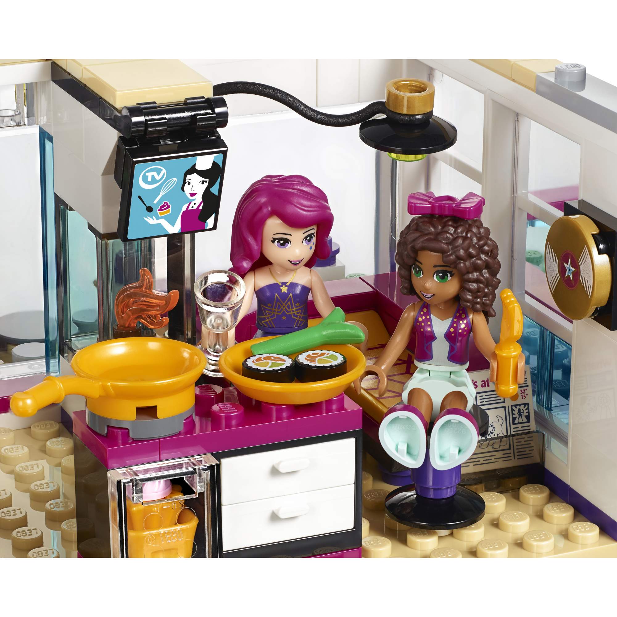 Конструктор LEGO Friends Поп-звезда: дом Ливи (41135) – купить в Москве,  цены в интернет-магазинах на Мегамаркет