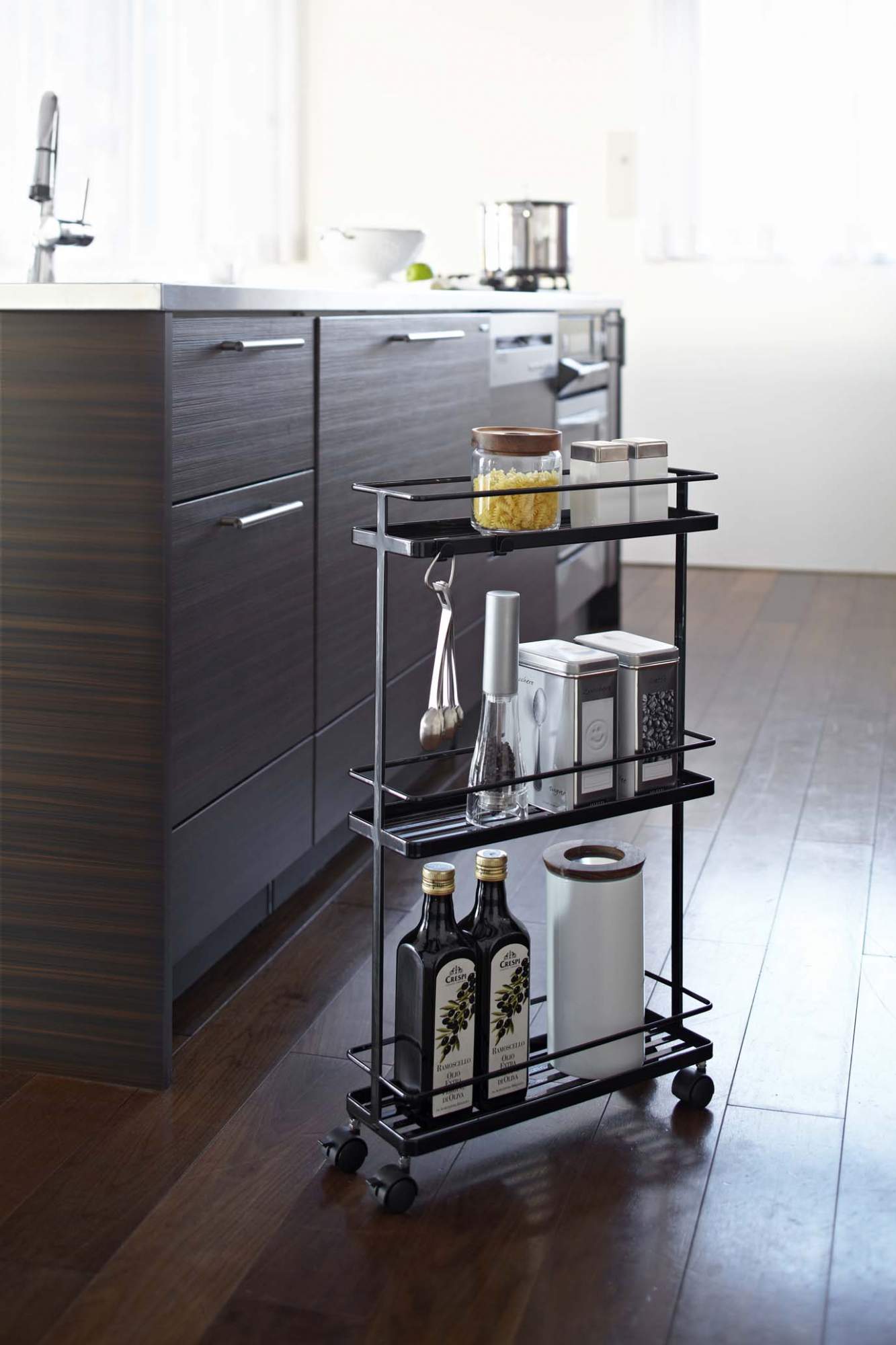 Этажерка Yamazaki Tower Rolling Kitchen Storage Cart, материал: металл