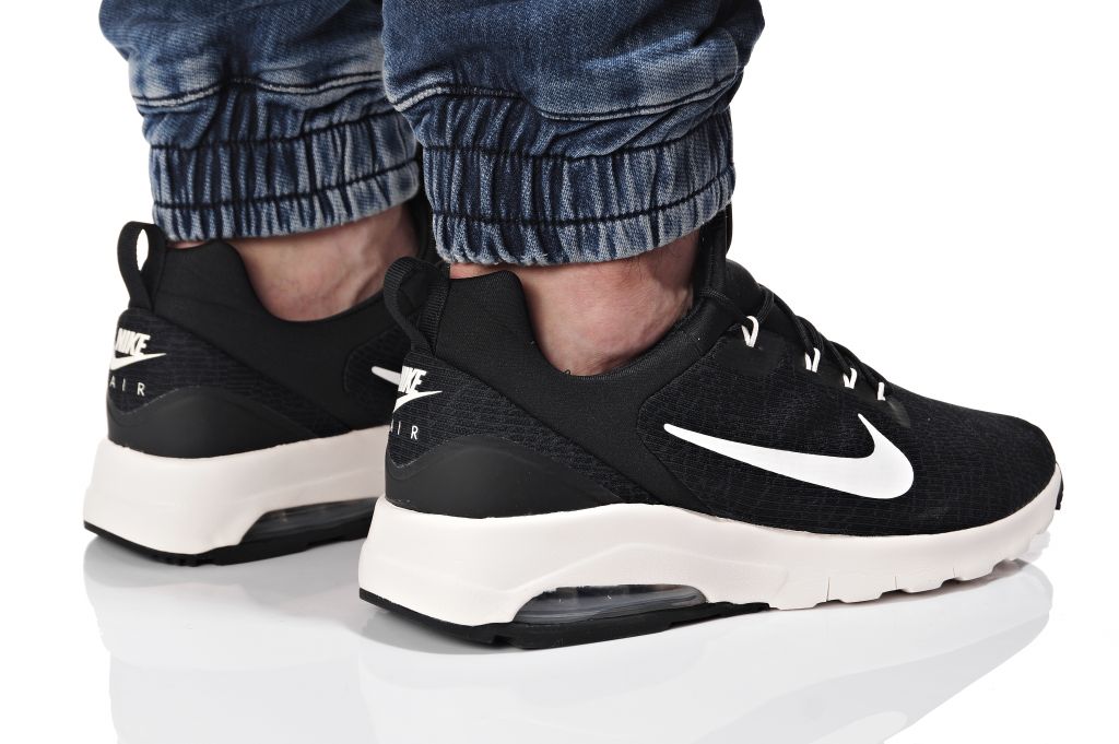 nike motion racer