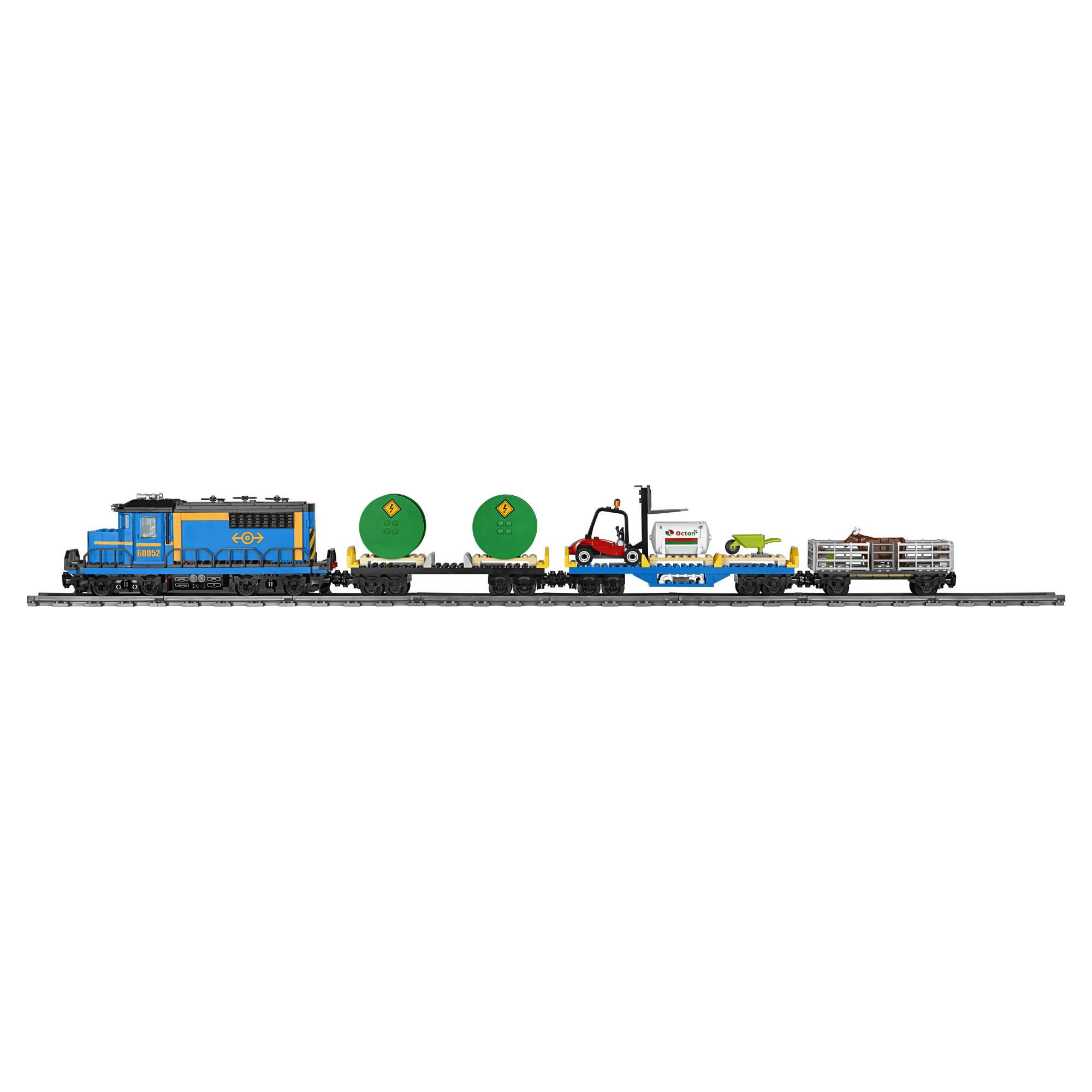 Купить конструктор LEGO City Trains Грузовой поезд (60052), цены на  Мегамаркет | Артикул: 100000075383