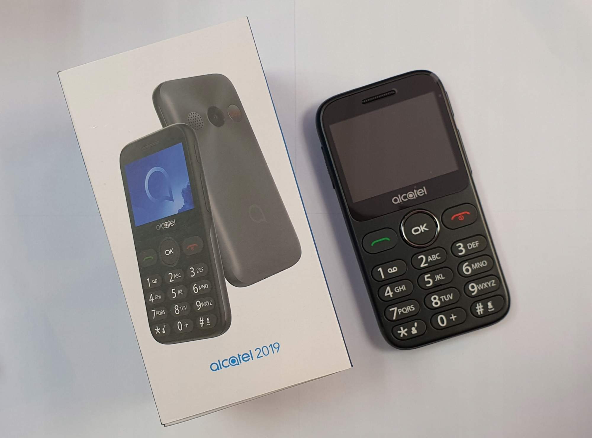 Мобильный телефон Alcatel 2019G Metallic Gray - отзывы покупателей на  маркетплейсе Мегамаркет | Артикул: 100025258986