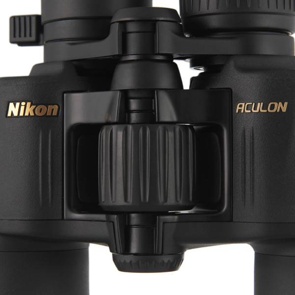 Бинокль Nikon Aculon A211 8-18x42