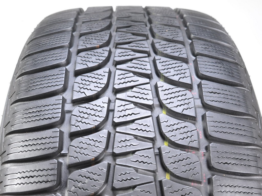 Шины bridgestone blizzak lm 25. Bridgestone Blizzak lm25. Blizzak lm25 4x4. Bridgestone Blizzak lm005. Bridgestone Blizzak LM-500.