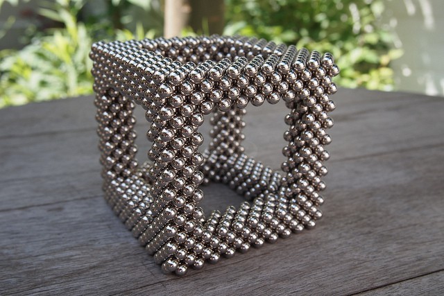 Куб из магнитных шариков Forceberg Cube 5 мм,жемчужный,216 эл.