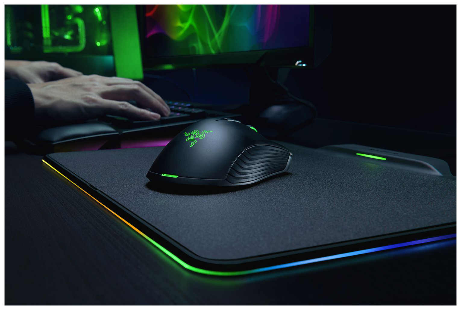 Клавиатура мышь razer. Razer Mamba HYPERFLUX Wireless. Игровые девайсы Razer. Razer HYPERFLUX. Razer Wireless Mouse.