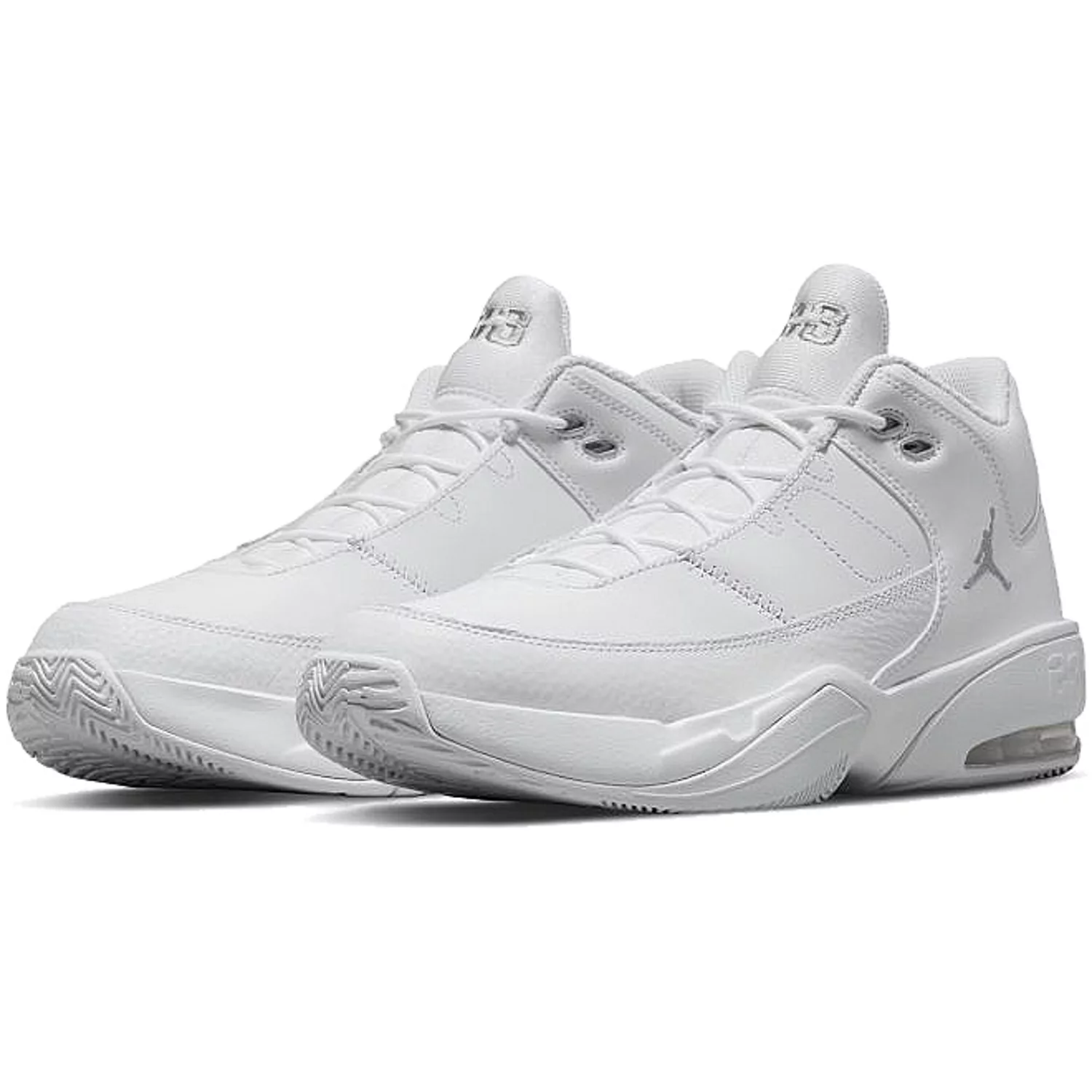 Кроссовки мужские Jordan MAX AURA 3 белые 41 EU - купить в Москве, цены на  СберМегаМаркет