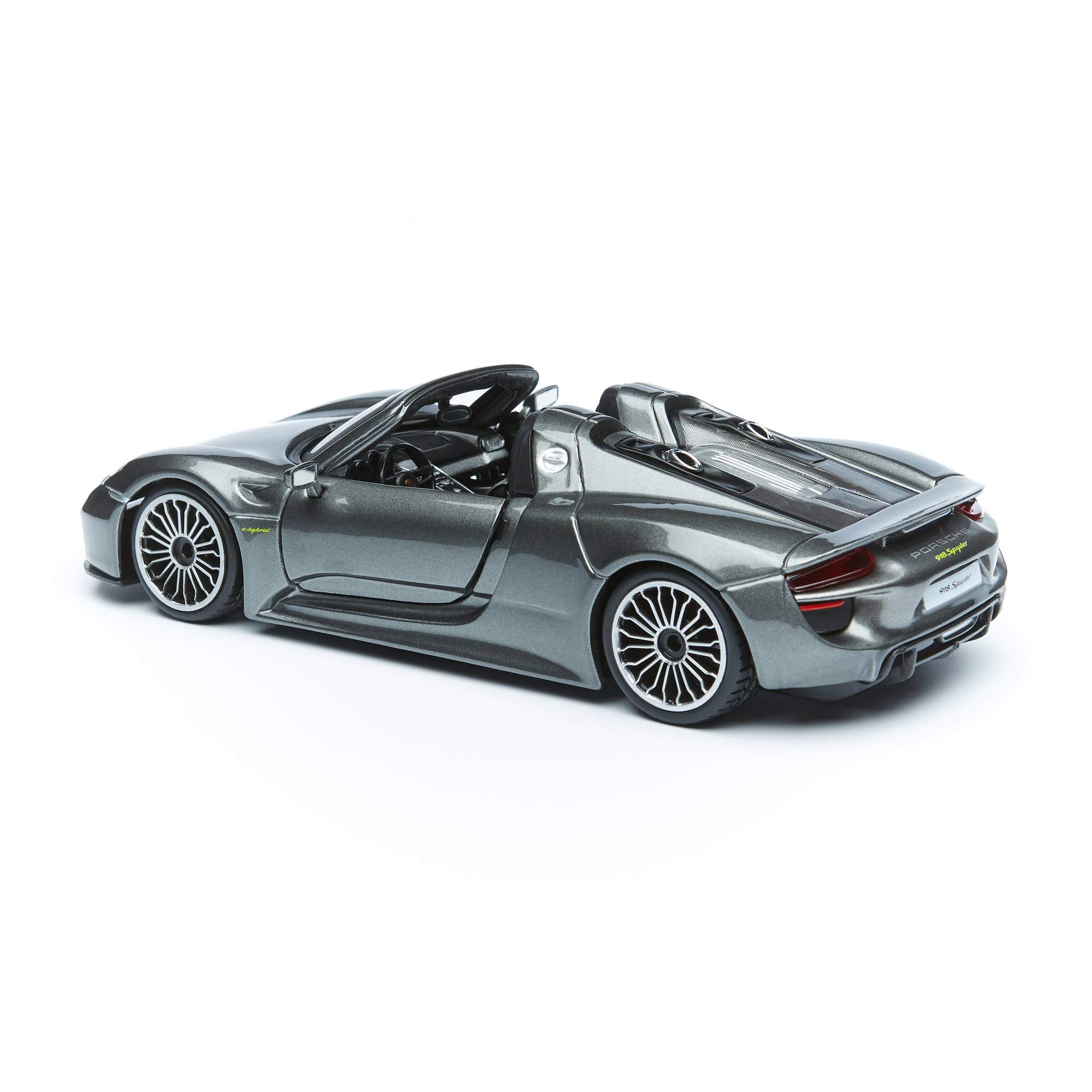 Купить bburago Коллекционная машинка 1:24 Porsche 918 Spyder, 18-21076,  серый металлик, цены на Мегамаркет