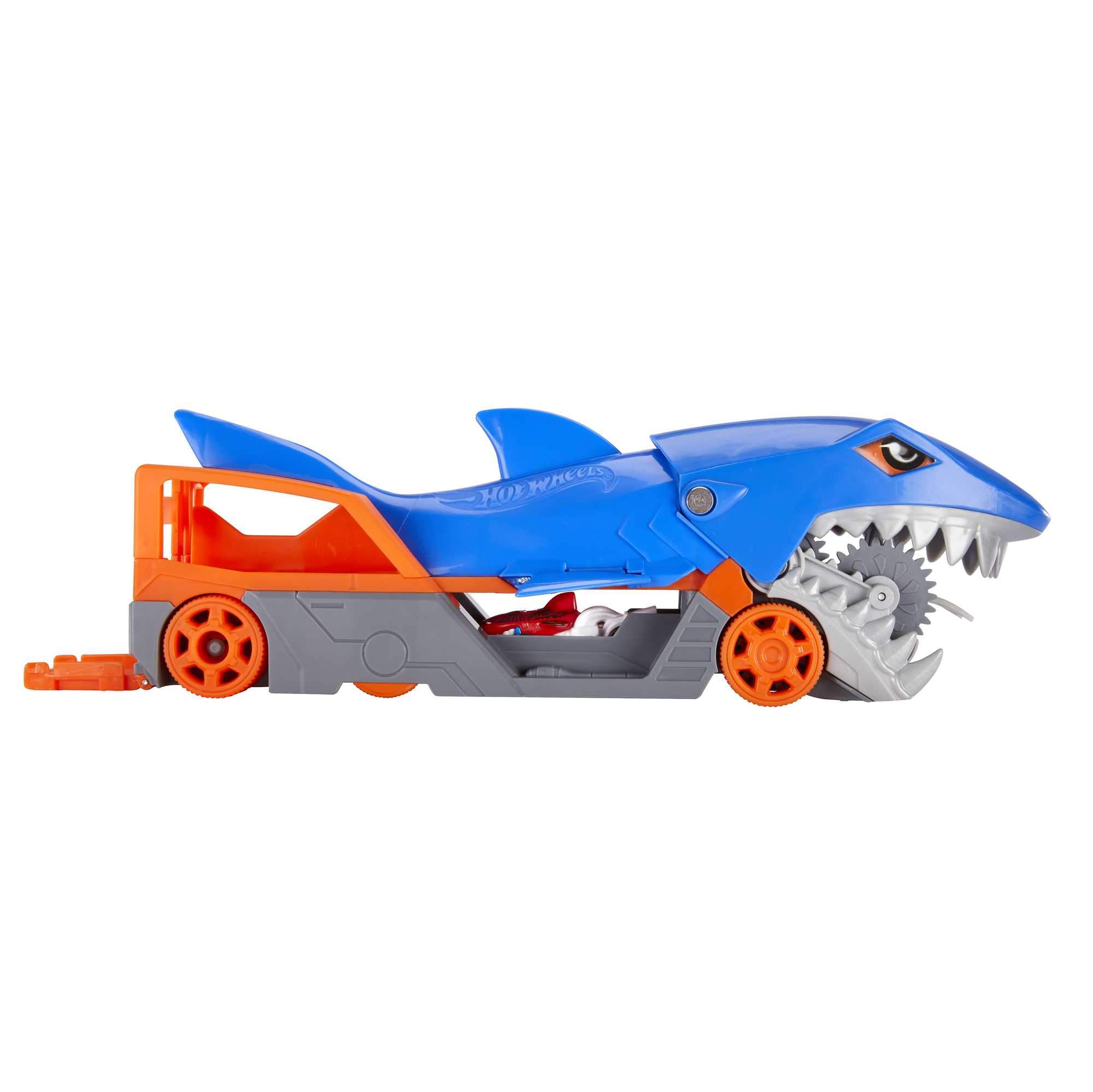 Купить грузовик Hot Wheels Голодная акула с хранилищем для машинок GVG36,  цены на Мегамаркет