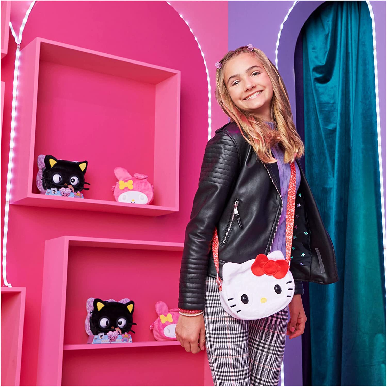 Игрушка интерактивная сумочка Hello Kitty для девочки Sanrio Hello Kitty,  звук – купить в Москве, цены в интернет-магазинах на Мегамаркет