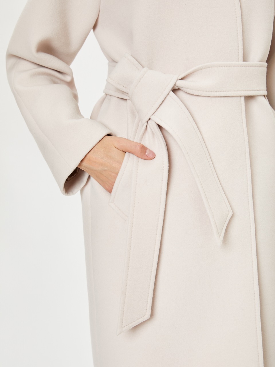 Пальто женское ElectraStyle 4-2103/1-0169 белое 44 RU