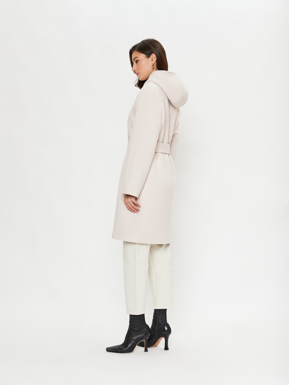Пальто женское ElectraStyle 4-2103/1-0169 белое 46 RU