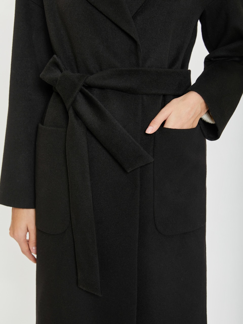 Пальто женское ElectraStyle 6-2121-289 черное 48 RU