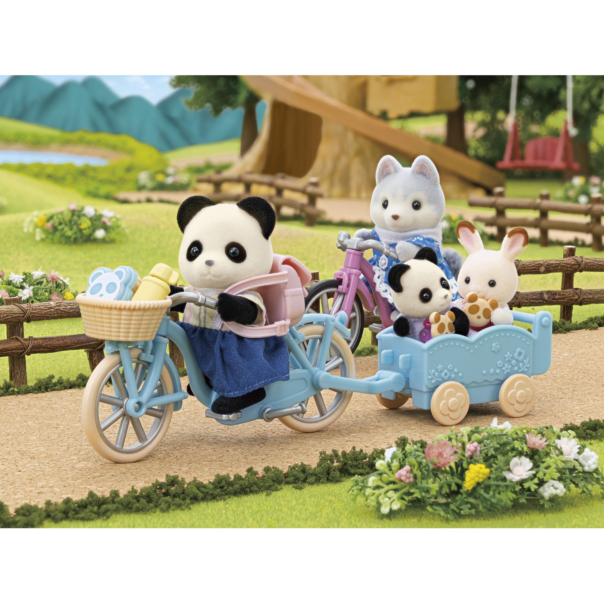 Купить игровой набор Sylvanian Families Прогулка на велосипеде и катание на  роликах 5652, цены на Мегамаркет