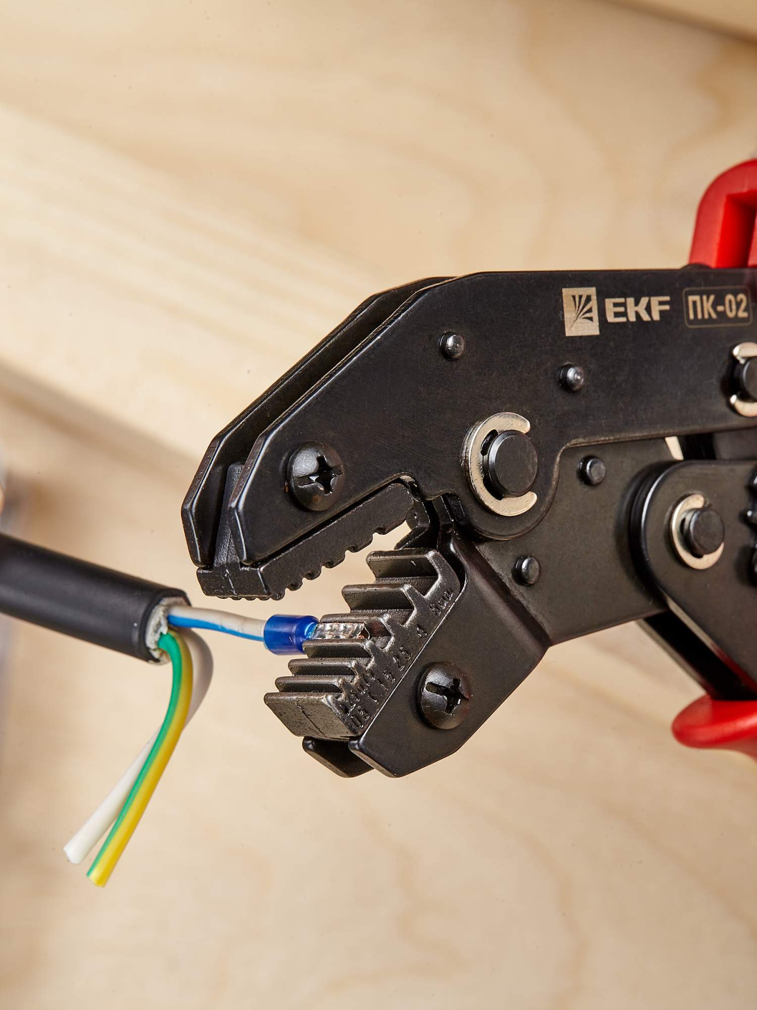 Пресс-клещи EKF Expert ПК-02 (0.25-6.0 мм2 НШвИ НШв) купить в интернет ...