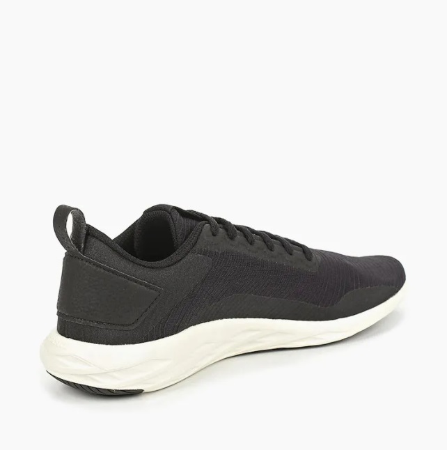 Кроссовки женские Reebok ASTRORIDE черные 40.5 RU