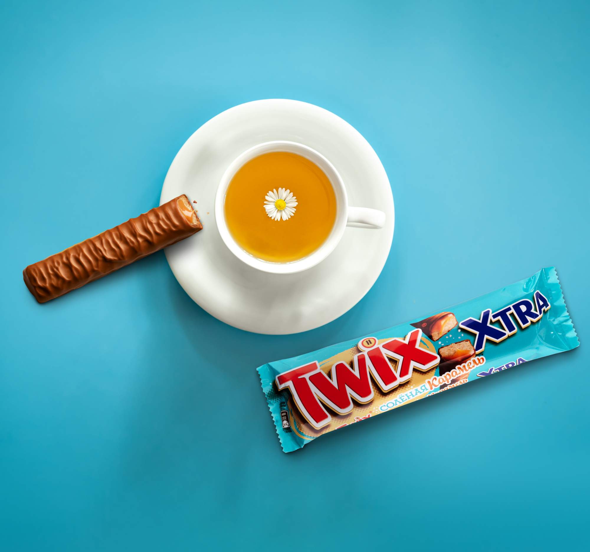 Купить батончик Twix Extra шоколадный Соленая карамель 82 г, цены на  Мегамаркет | Артикул: 100050032203