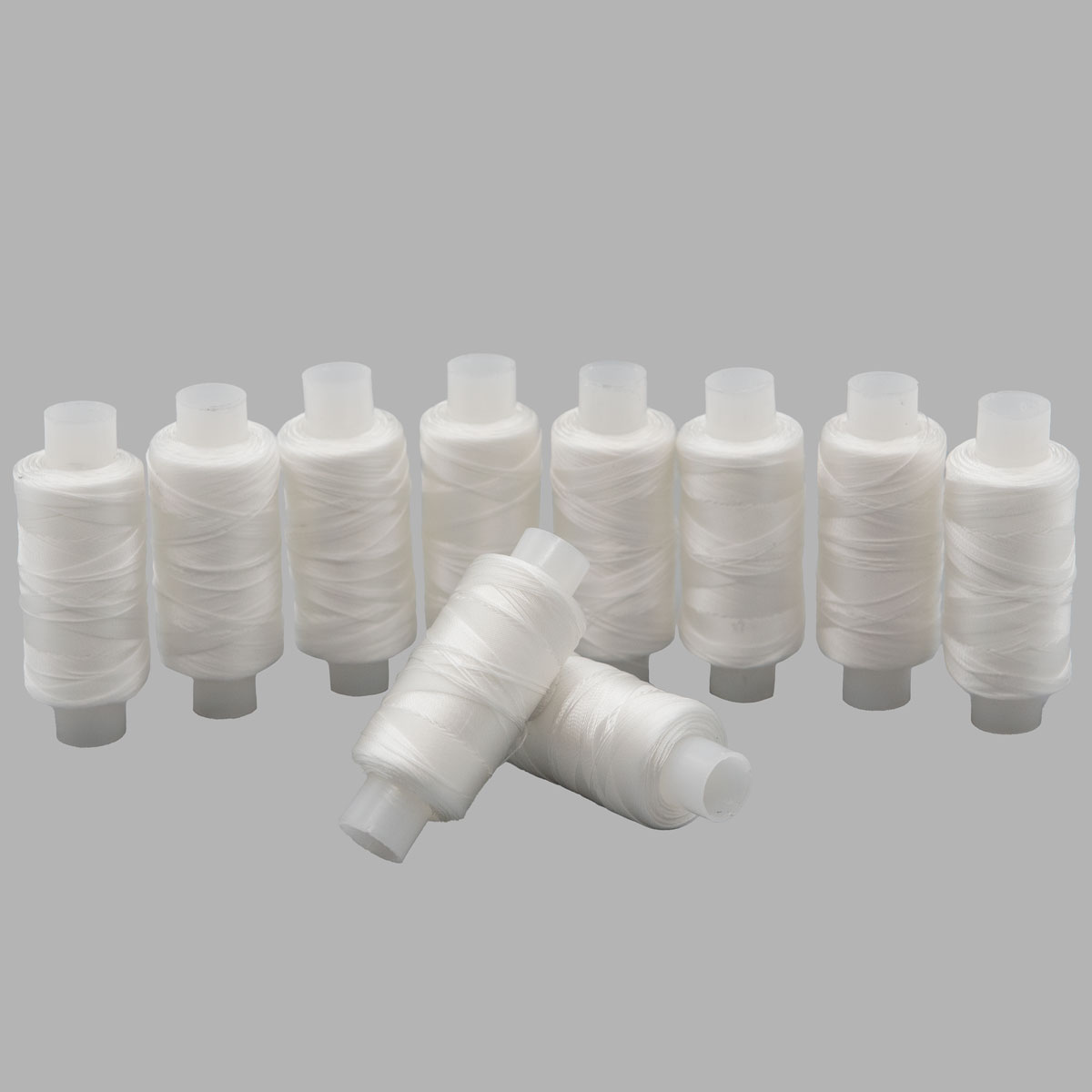 Нитки белые 40. Нитки белые 10. Нитки белые 10. Катушка белых ниток. Нитки белые 10.