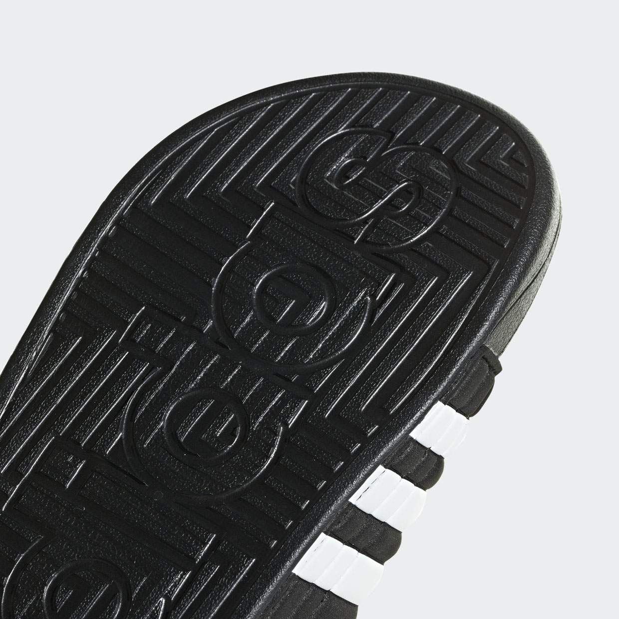 Сланцы мужские Adidas Adissage черные 9 UK