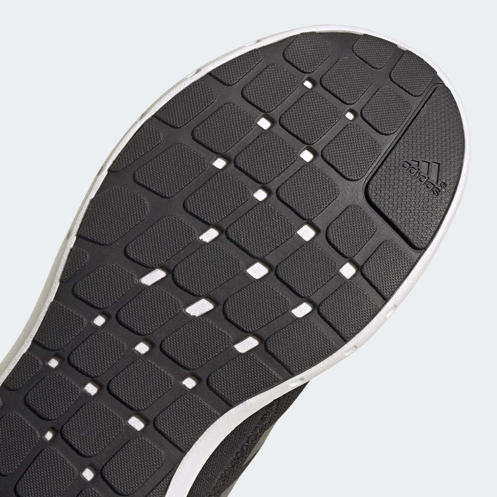 Кроссовки женские Adidas Coreracer черные 4.5 UK