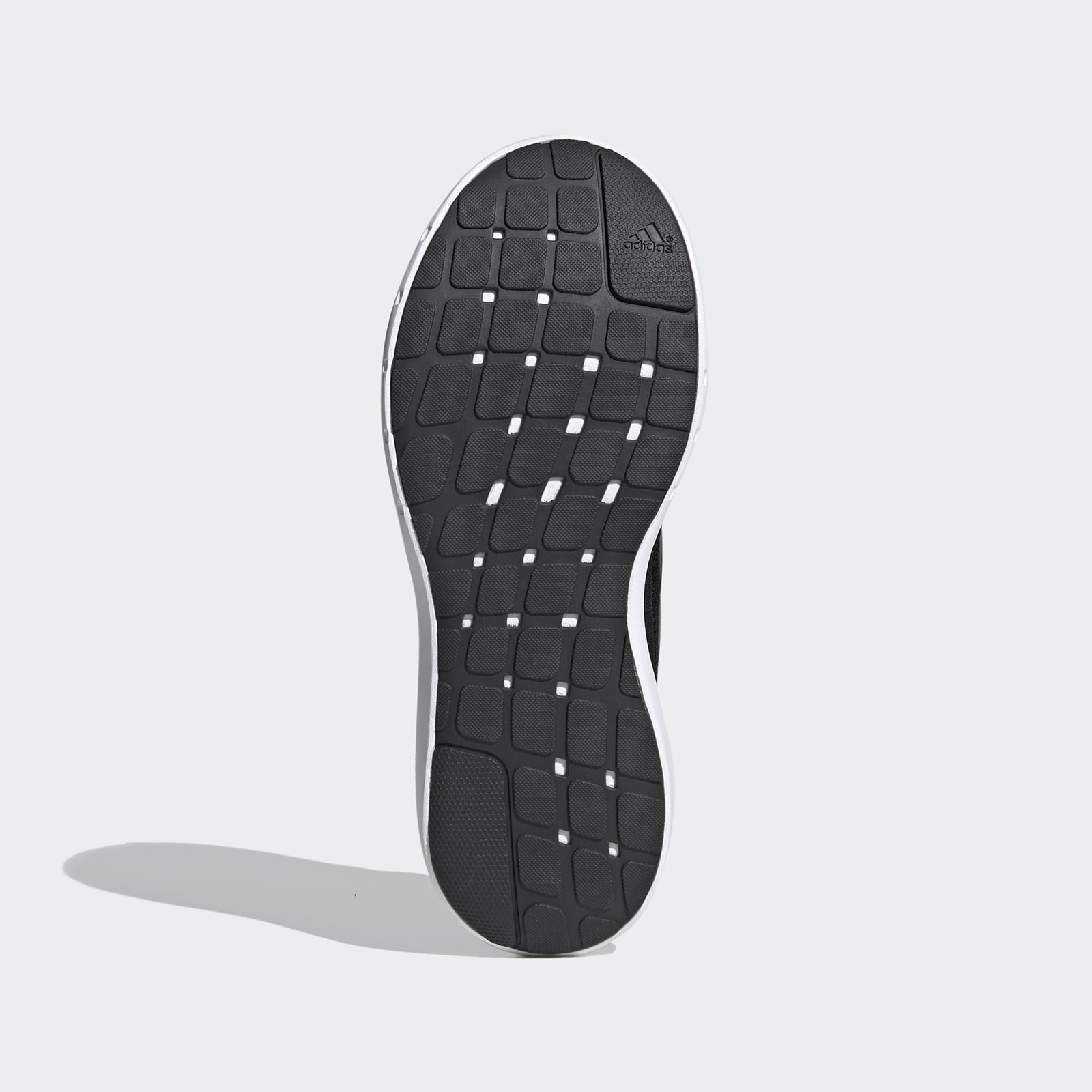 Кроссовки женские Adidas Coreracer черные 3.5 UK