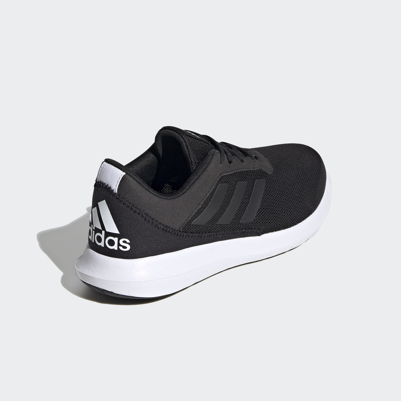 Кроссовки женские Adidas Coreracer черные 6.5 UK