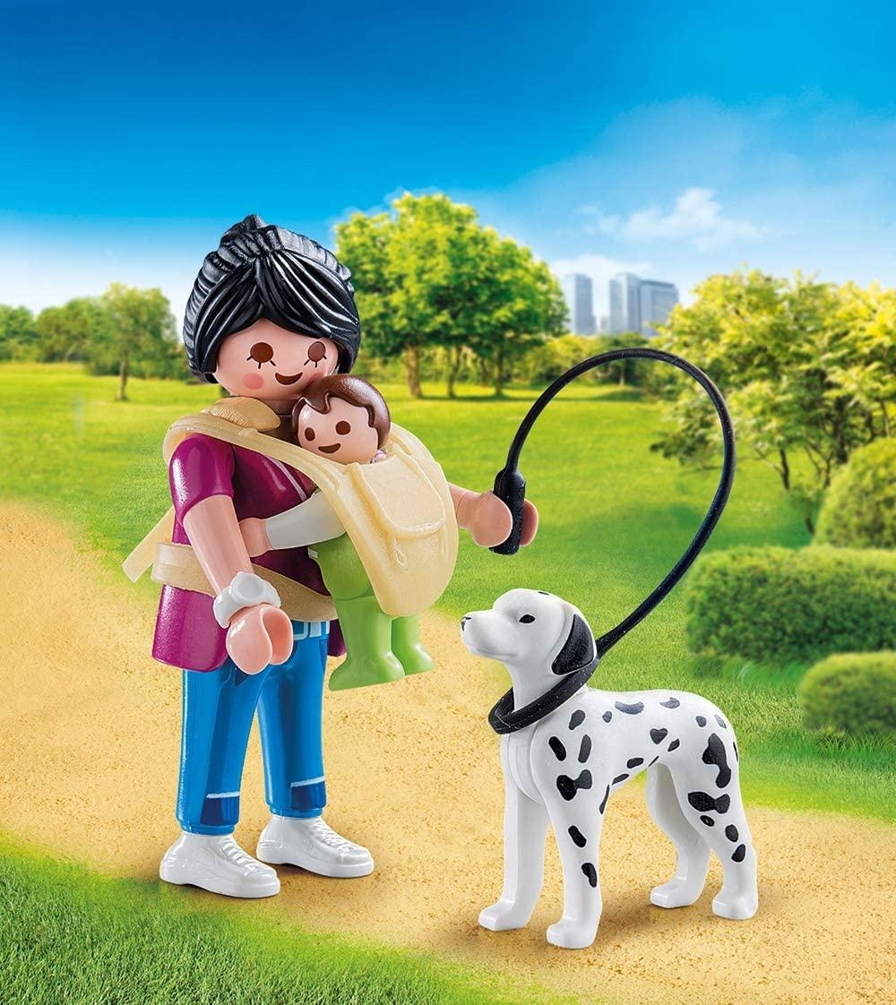 Конструктор Playmobil Мать с младенцем и собакой 70154 – купить в Москве,  цены в интернет-магазинах на Мегамаркет