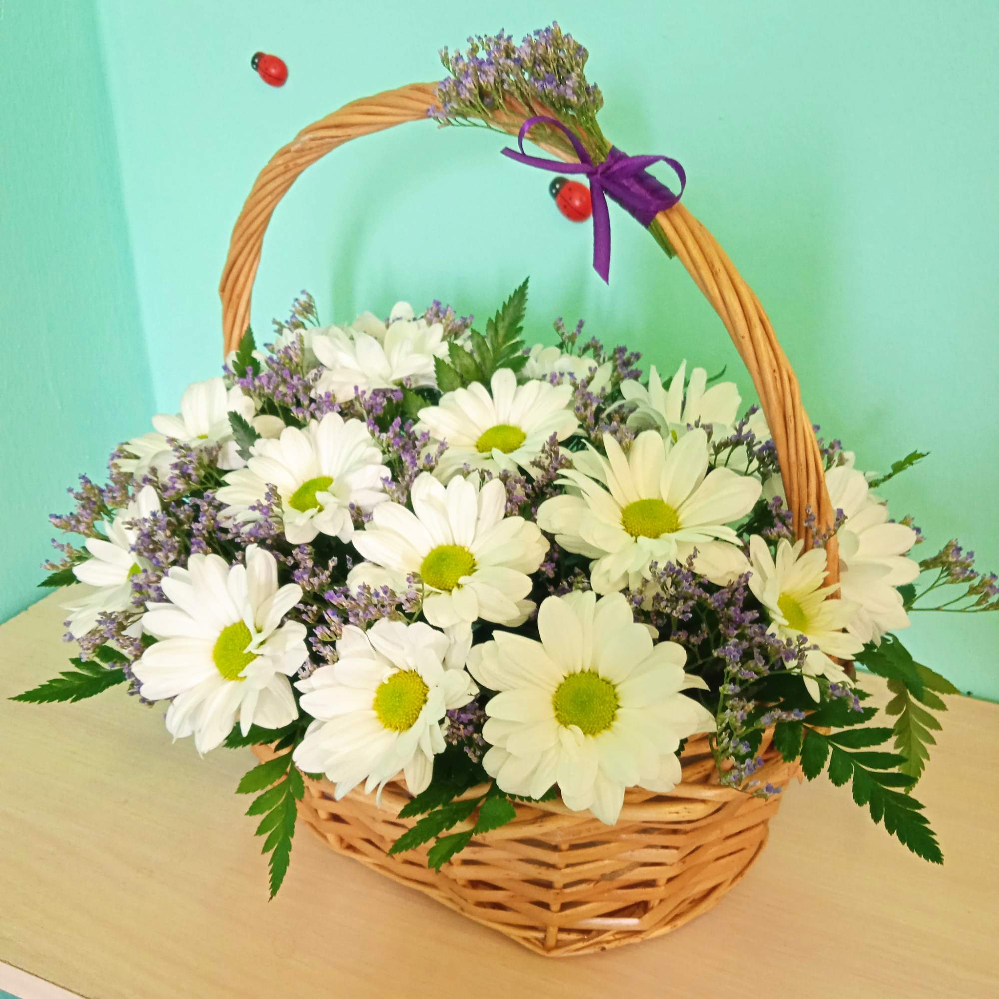 Корзина с цветами