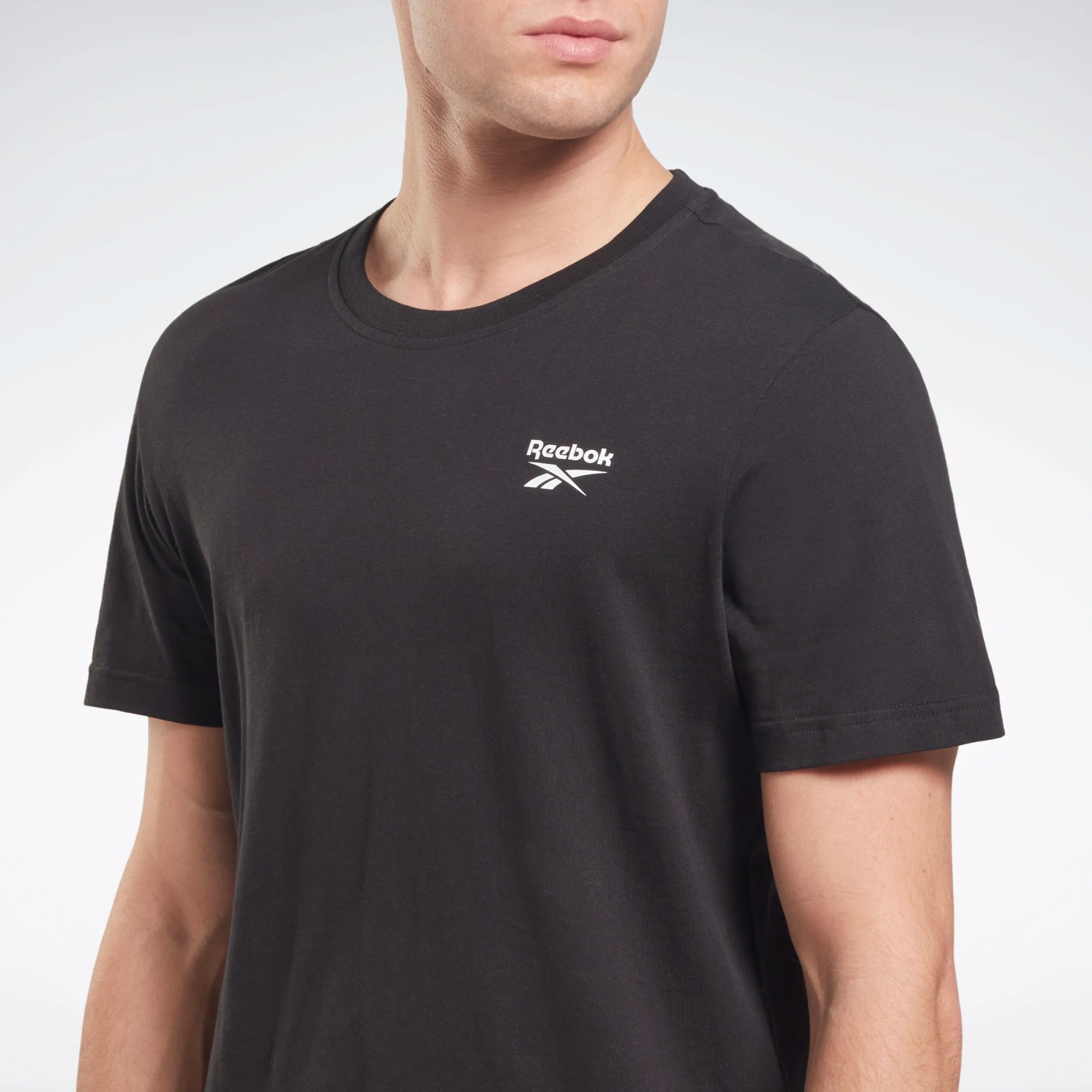 Tee shirt reebok new arrivals