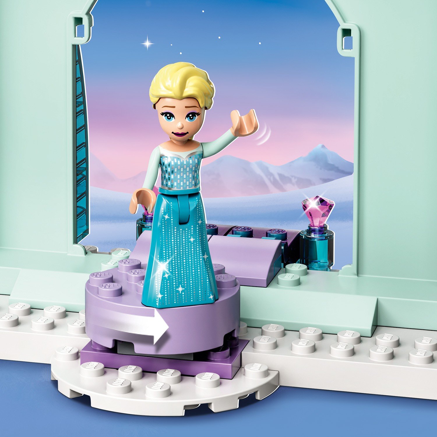 Отзывы о конструктор LEGO Disney Frozen Зимняя сказка Анны и Эльзы, 154  детали, 43194 - отзывы покупателей на Мегамаркет | конструкторы LEGO 43194  - 100028627843