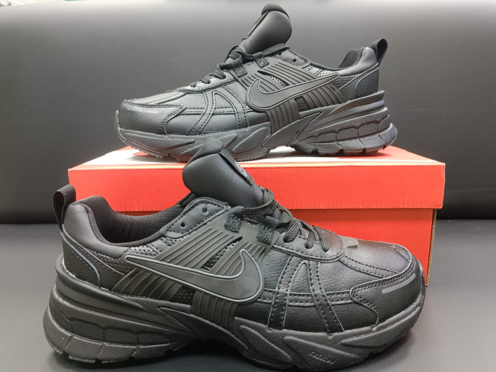 Кроссовки мужские Nike Dart 8 Leather черные 44 RU - купить в Москве, цены на Мегамаркет | 600018084081