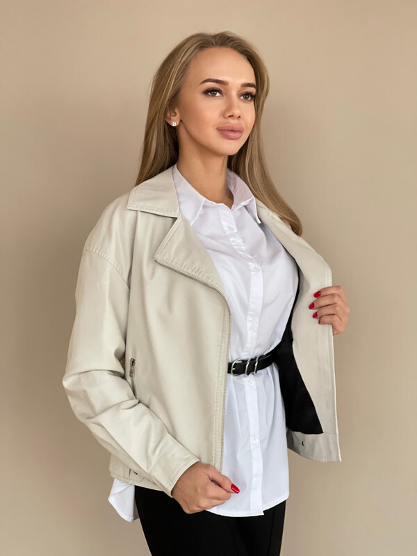 Женско е. Женско е