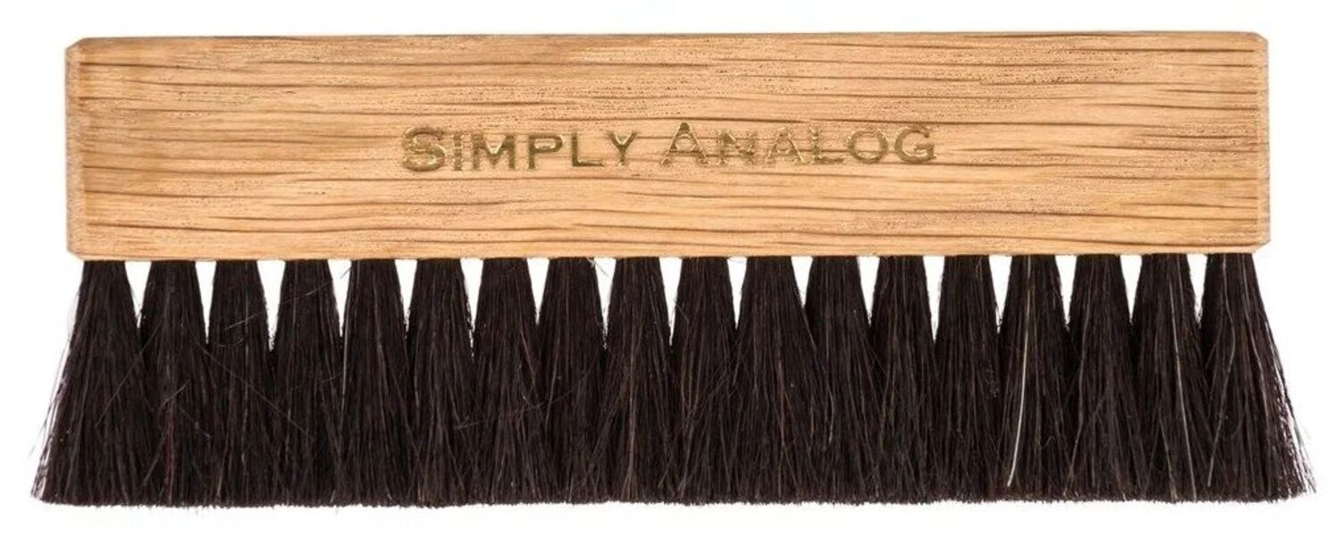 Средняя факелообразная кисть для макияжа. Кисточка без фона. It is a brush. Grain brush illustrator. It is a brush.